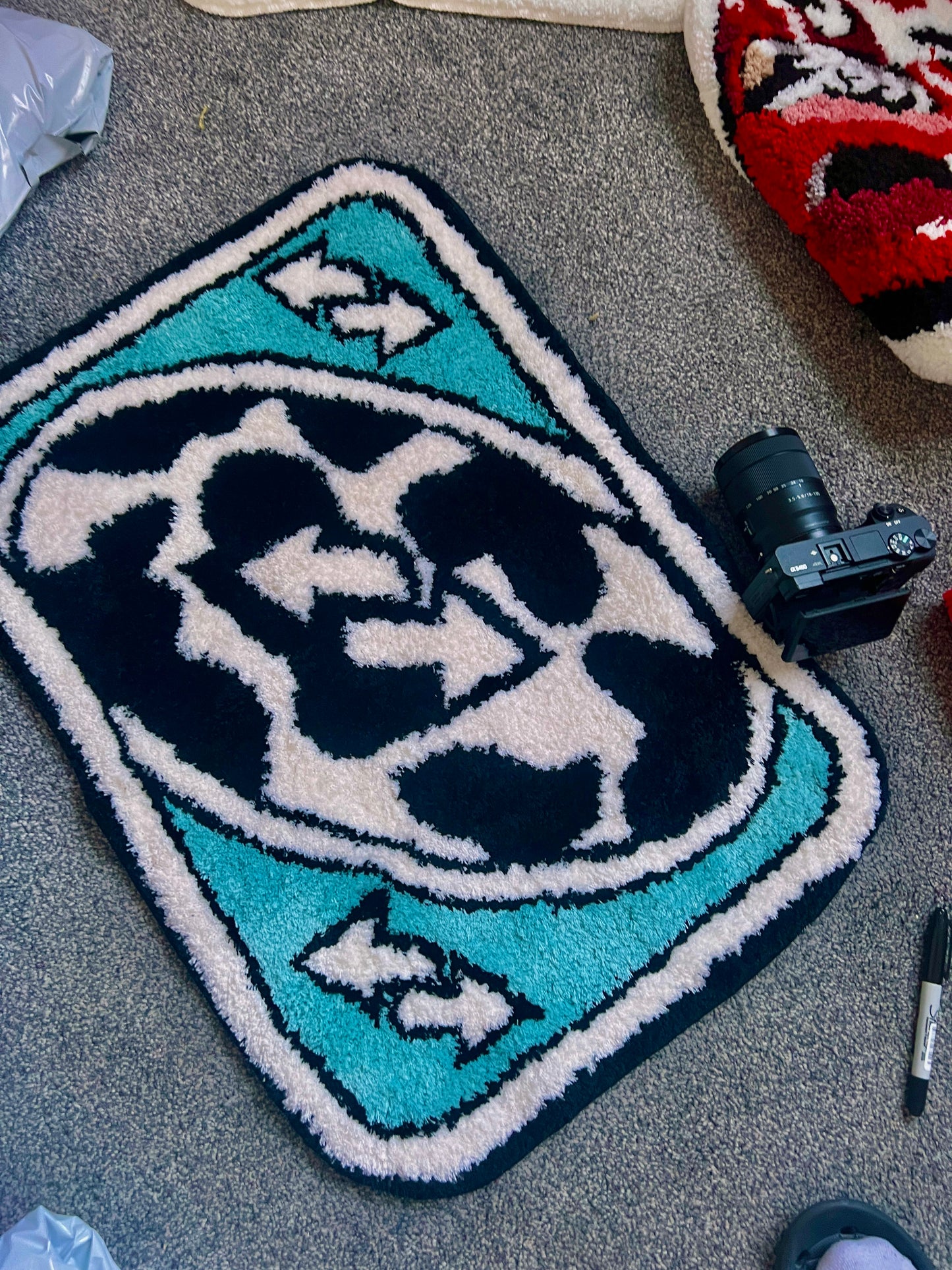 Reverse Card Tufted Rug